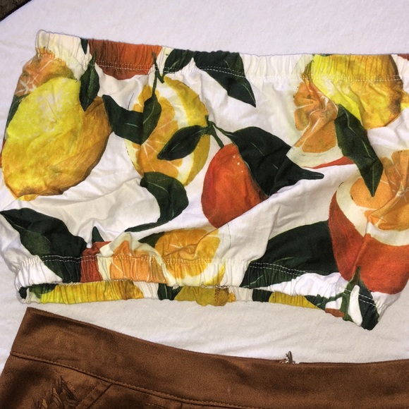 Fruit filled Crop Top - Picture 3 of 4